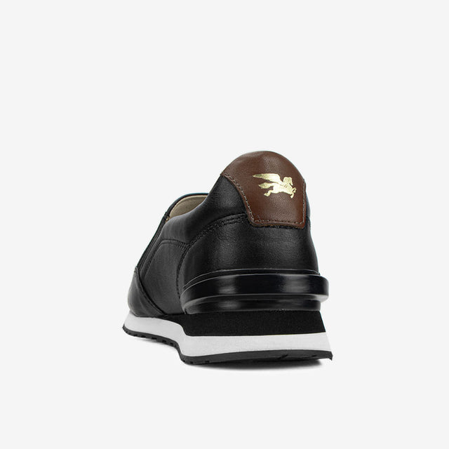 Zapatilla Urbana Negro 1UHX003