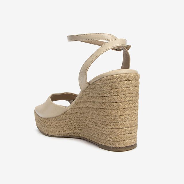 Sandalia Casual Marfil 3CM6001