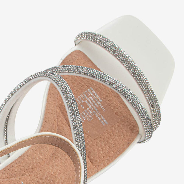 Sandalia Elegante Blanco 7YS038