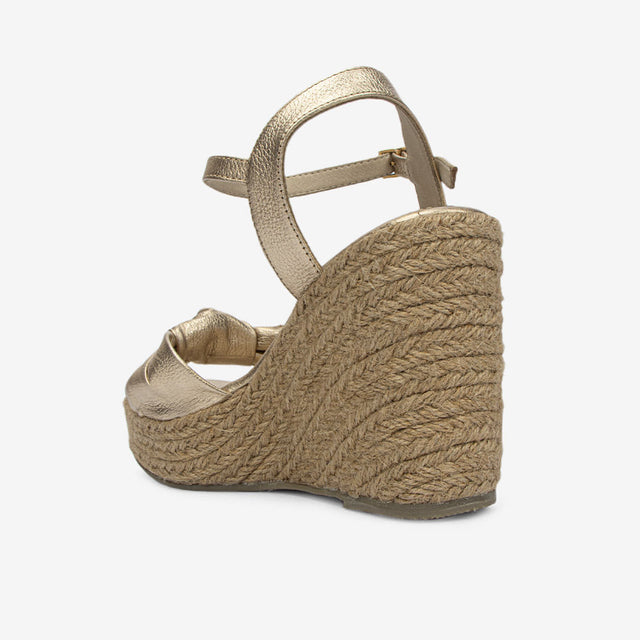 Sandalia Casual Dorado 3CM6002